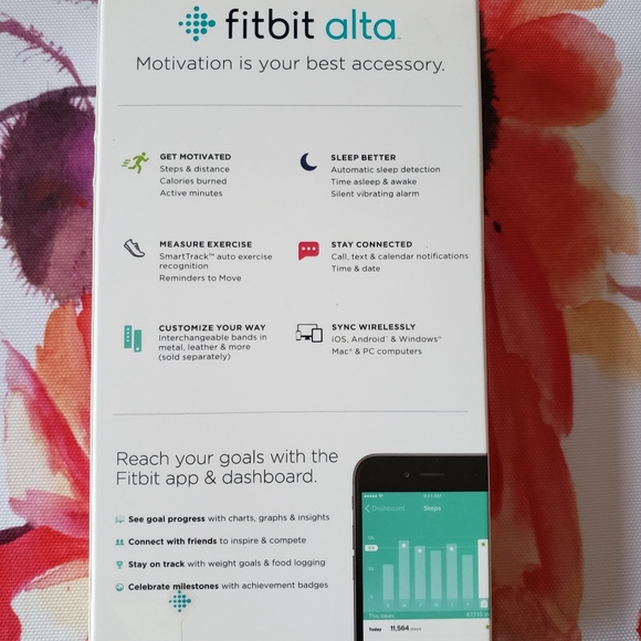 Fitbit Alta fitness tracker - Picture 2 of 4